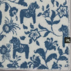 Babyfiltar|Ullplädar<Arvidssons textil Barnfilt Leksand blå 65x95cm med dalahästar och kurbits