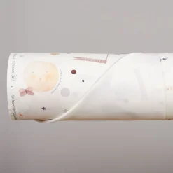 Gardintyger Mönstrade|Barnmönster<Nordisk Textil Big Dreamer tyg – Barntyg med månar, planeter & stjärnor