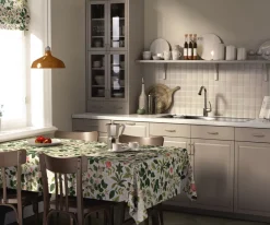 Bordsduk<Arvidssons textil Blomsterlund grön - bordsduk