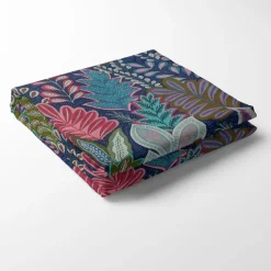 Bordsduk<Nordisk Textil Botanic Arty bordsduk - med detaljrikt växtmotiv