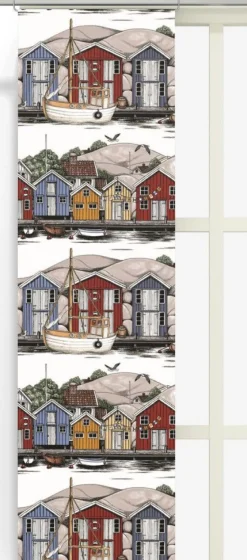 Panelgardiner<Arvidssons textil Bryggviken panelgardiner med Smögens sjöbodar
