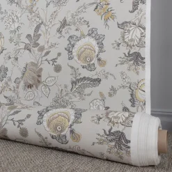 Gardintyger Mönstrade<Nordisk Textil Ceylan beige-gul tyg