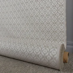 Mönstrade Möbeltyger|Bolster< Clover beige tyg