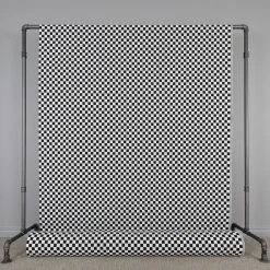 Rutiga Möbeltyger<Nordisk Textil Damier schackrutigt jaquardtyg i svart och vitt för möbelklädsel