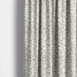 Gardiner Mönstrade<Nordisk Textil Ester beige gardiner med tidlöst bladmönster