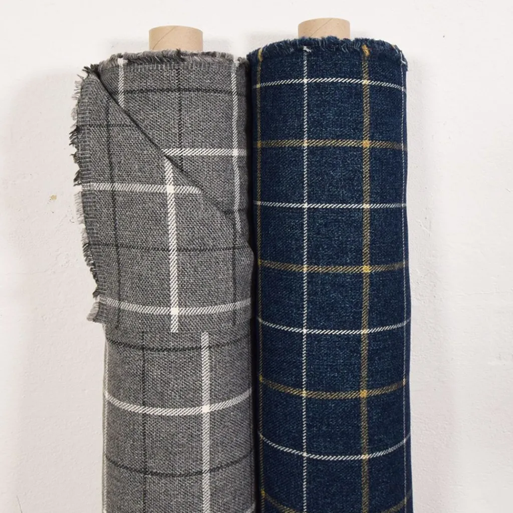 Rutiga Möbeltyger<Nordisk Textil Eton grå rutigt möbeltyg med vita och mörkgrå ränder