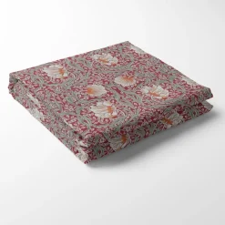 Juldukar|Bordsduk<Nordisk Textil Grace röd bordsduk - Klassisk blommig Arts and Crafts design
