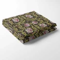 Bordsduk<Nordisk Textil Grace rosa-grön bordsduk - Klassisk blommig Arts and Crafts design