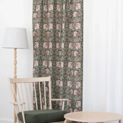 Gardiner Mönstrade<Nordisk Textil Grace svart gardiner - Klassisk blommig Arts and Crafts design
