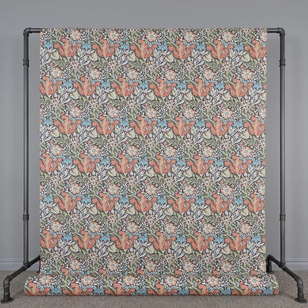 Arts & Crafts Tyger|Gardintyger Mönstrade<Nordisk Textil Harmony grön-brun tyg