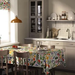 Bordsduk<Arvidssons textil Hedemora vit blommig bordsduk