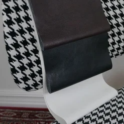Enfärgade Fuskskinn<Nordisk Textil Jack svart konstläder metervara