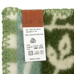 Sittunderlag<Kerstin Landström Design Karin sittunderlag 43x43cm - din varma kompanjon utomhus.