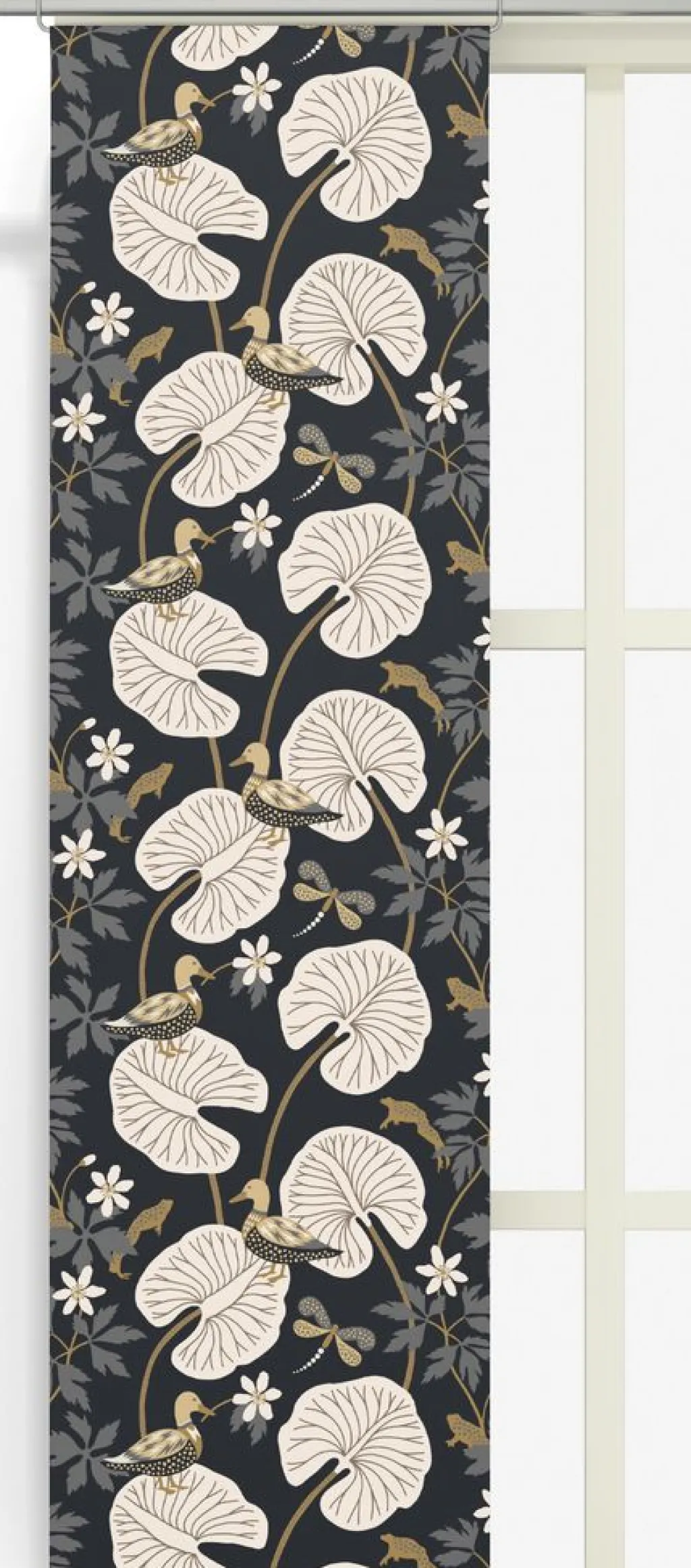 Panelgardiner<Arvidssons textil Kärrleken mörkblå panelgardiner med naturskönt motiv
