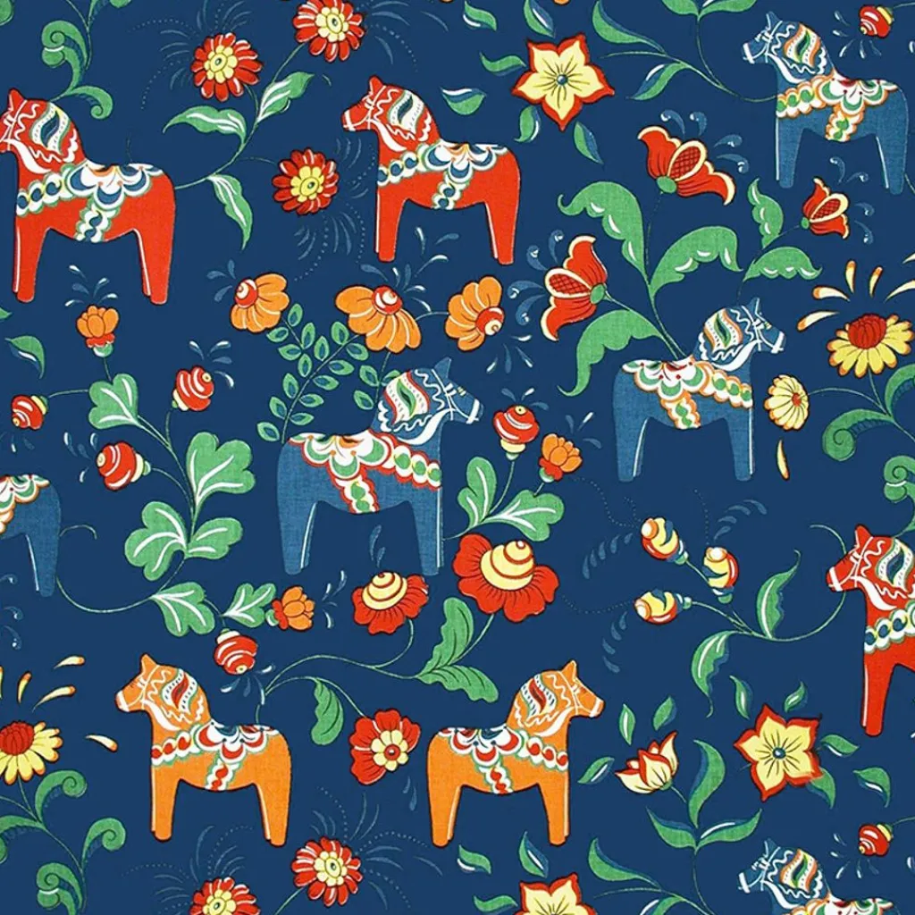 Gardintyger Mönstrade|Arvidssons Textil<Arvidssons textil Leksand blå tyg med traditionellt dalahästtryck