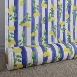 Gardintyger Mönstrade< Lemon stripe tyg - ränder och citroner