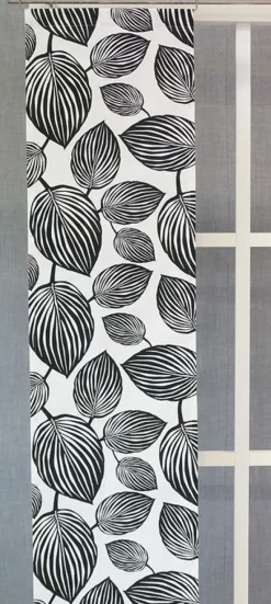 Panelgardiner<Arvidssons textil Lyckans blad vit-svart panelgardiner