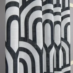 Gardiner Mönstrade<Nordisk Textil Metro gardiner – Grafisk svartvit gardin med modern design