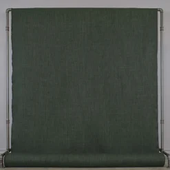 Gardintyger Enfärgade<Nordisk Textil Milo mörkgrön gardintyg - Stilrent med fin struktur