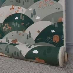 Gardintyger Mönstrade< Mountain forest animals tyg