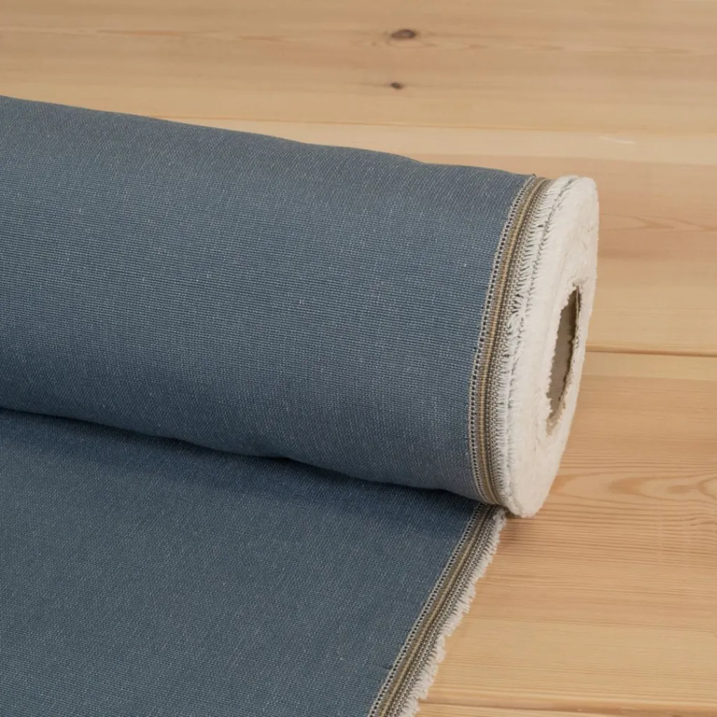 Enfärgade Möbeltyger<Nordisk Textil Newport duvblå enfärgat tyg