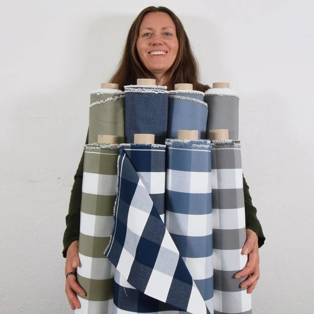 Rutiga Möbeltyger|Rutor & Ränder<Nordisk Textil Newton marinblå-vit storrutigt tyg