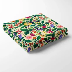 Bordsduk<Nordisk Textil Nordisk Flora bordsduk – Färgstark duk med blommor och bär