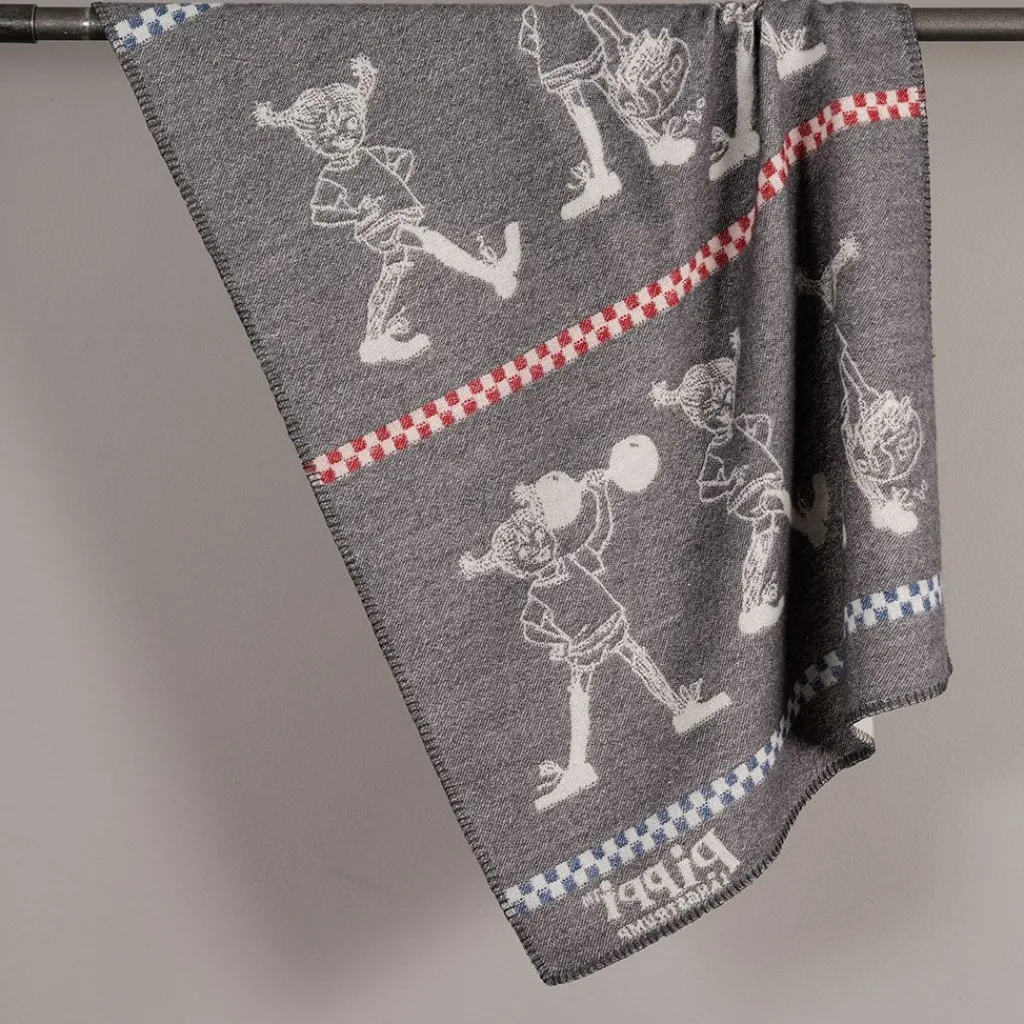 Babyfiltar|Ullplädar<Arvidssons textil Pippi grå barnfilt i merinoull med Pippi Långstrump