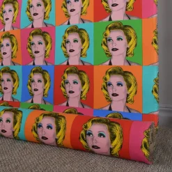 Gardintyger Mönstrade< Pop art woman tyg