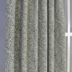 Gardiner Mönstrade< Ramas beige-mint gardiner med kvistar och blad