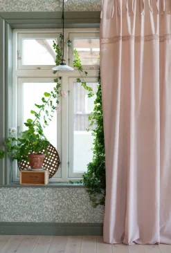 Gardiner Enfärgade<Fondaco Sanna rosa knytbandsgardiner med dekorativt spetsband