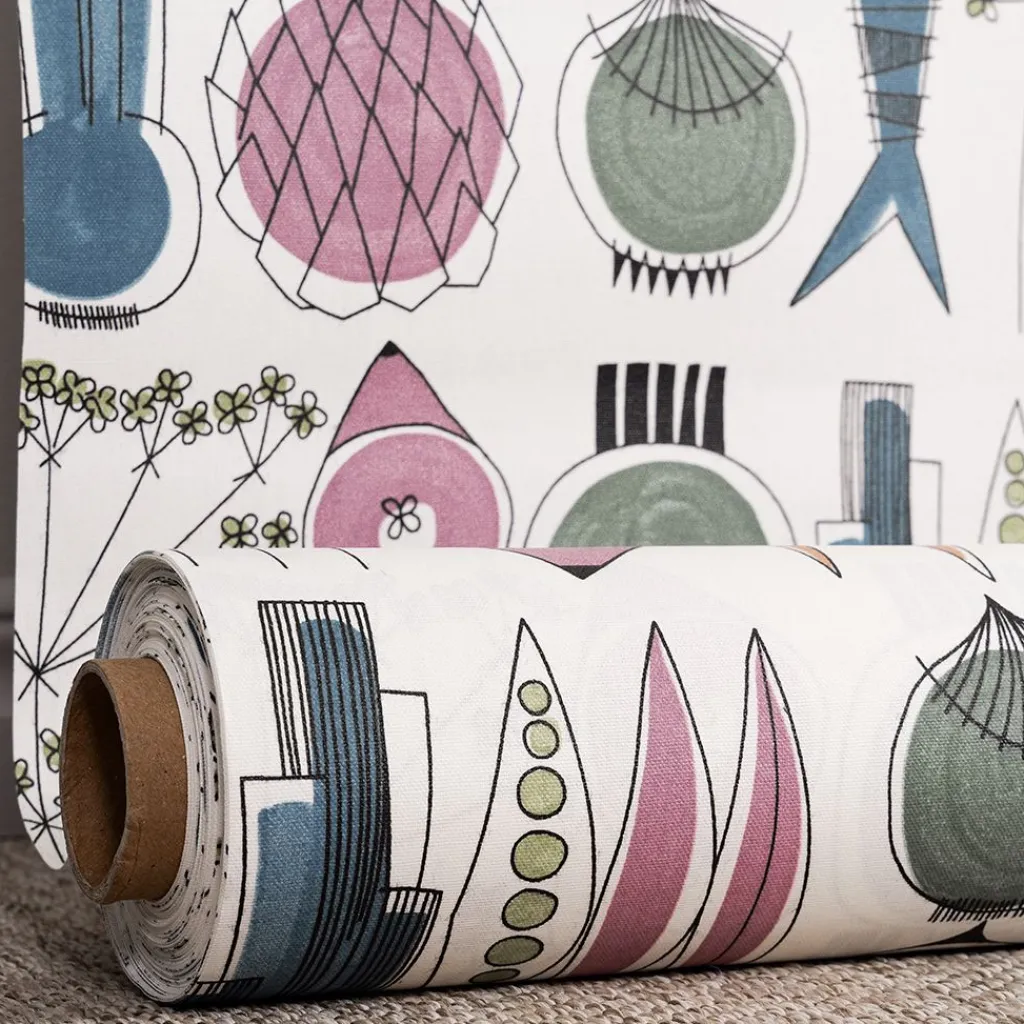 Textilvaxduk<Almedahls Textilvaxduk Picknick blå/rosa - lekfull retrodesign i mjuka färger