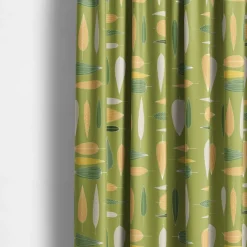 Gardintyger Mönstrade|Arvidssons Textil<Arvidssons textil Under trädet grön tyg – bomullstyg med blad