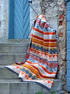 Ullfiltar<Kerstin Landström Design Visby ockra-röd ullfilt 130x180cm -