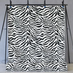 Mönstrade Möbeltyger< Zebra möbeltyg